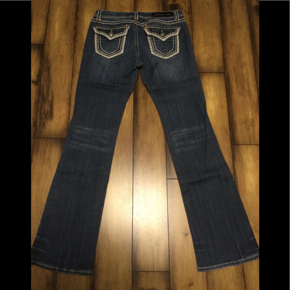 Woman’s bootcut Jean’s